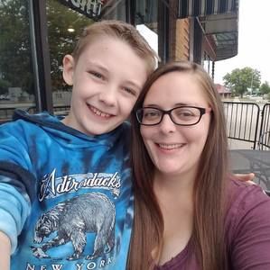 Meet your Posher, Sarah